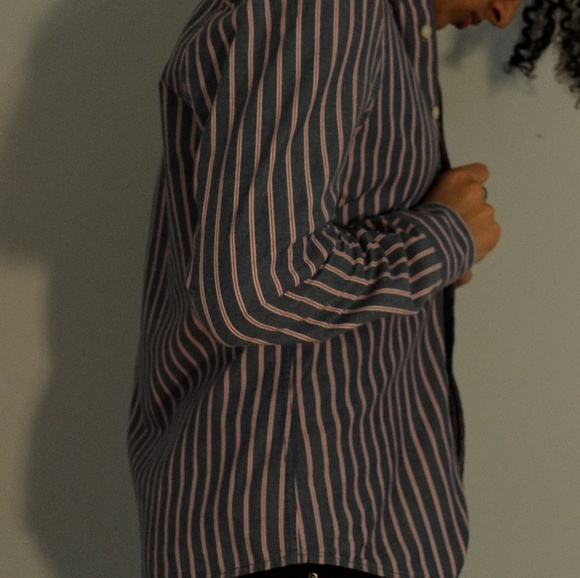 ▪Button Down▪ - Picture 2 of 4